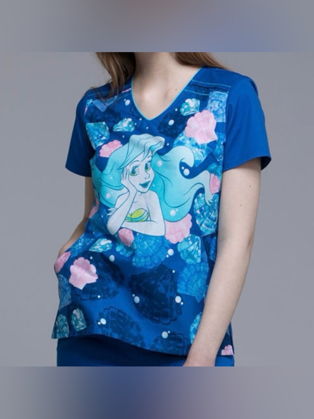 Disney Ariel The Little Mermaid V-Neck Scrub Top Size Large